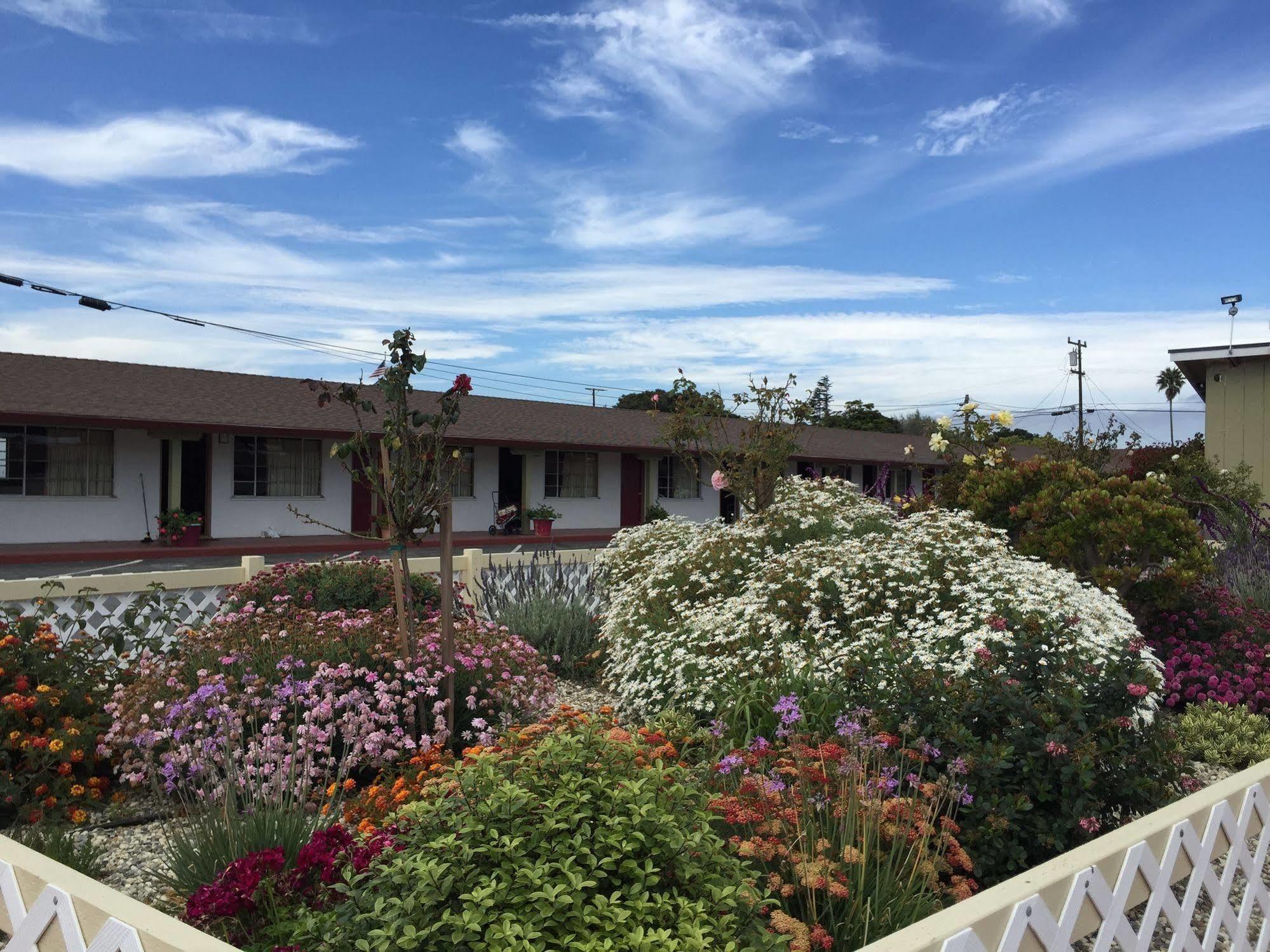 Wagon Wheel Motel Salinas Esterno foto