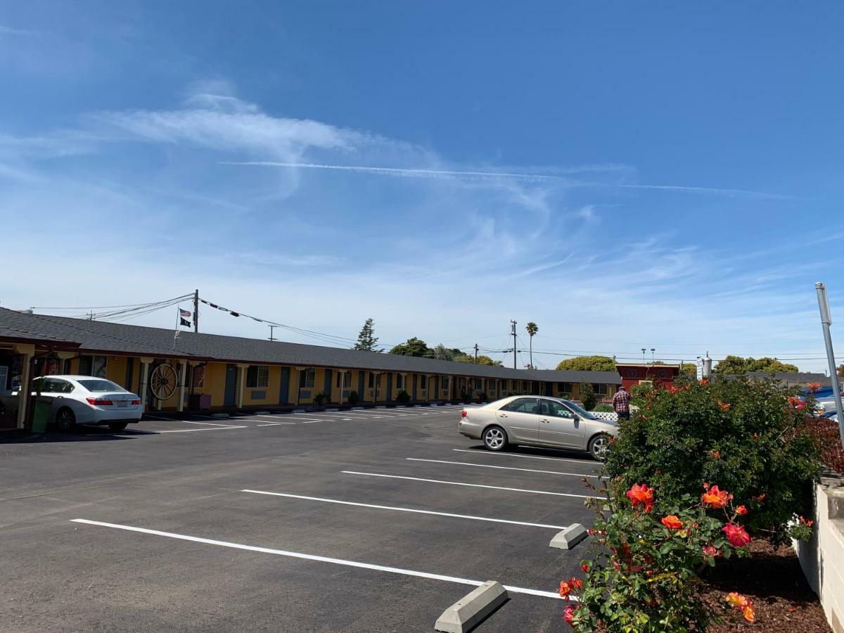 Wagon Wheel Motel Salinas Esterno foto